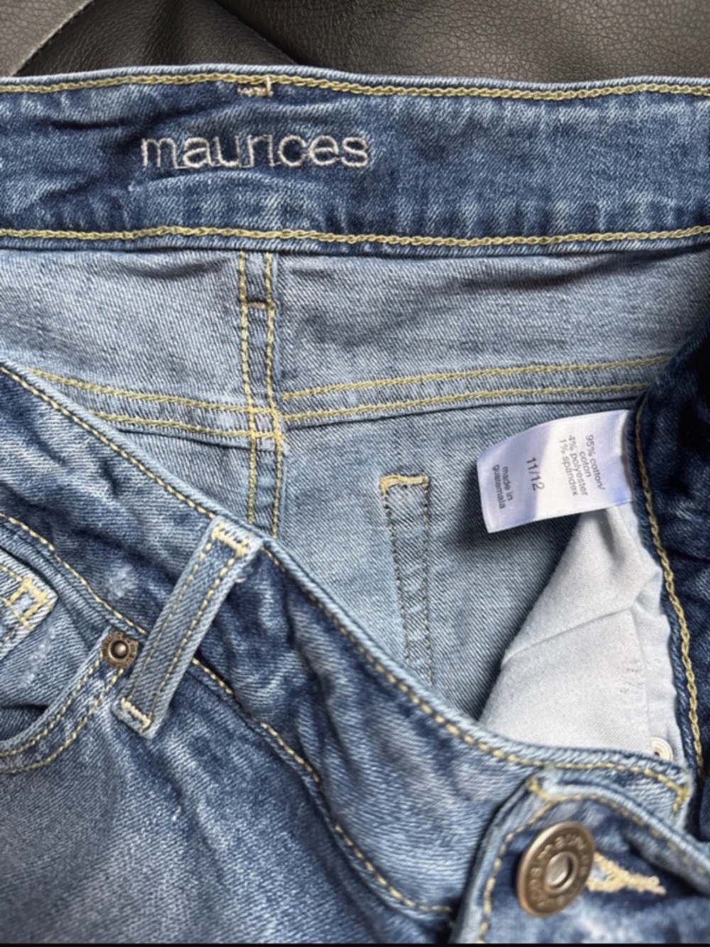 Maurices Junior’s Denim Shorts Size 11/12 - Picture 2 of 13